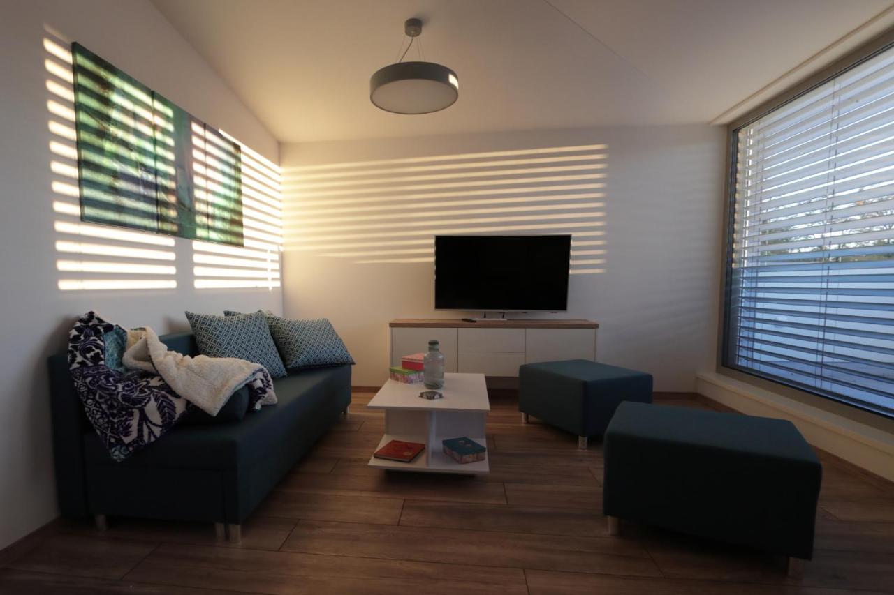 Střešní apartmán s terasou Hradec Králové Esterno foto