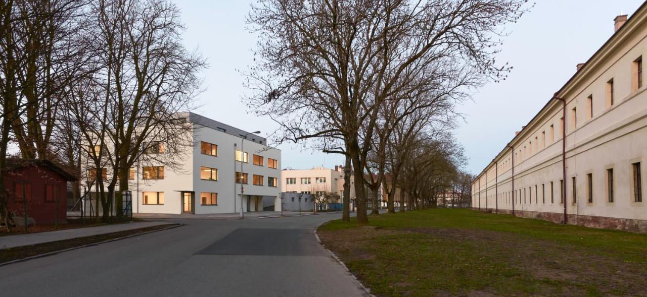 Střešní apartmán s terasou Hradec Králové Esterno foto